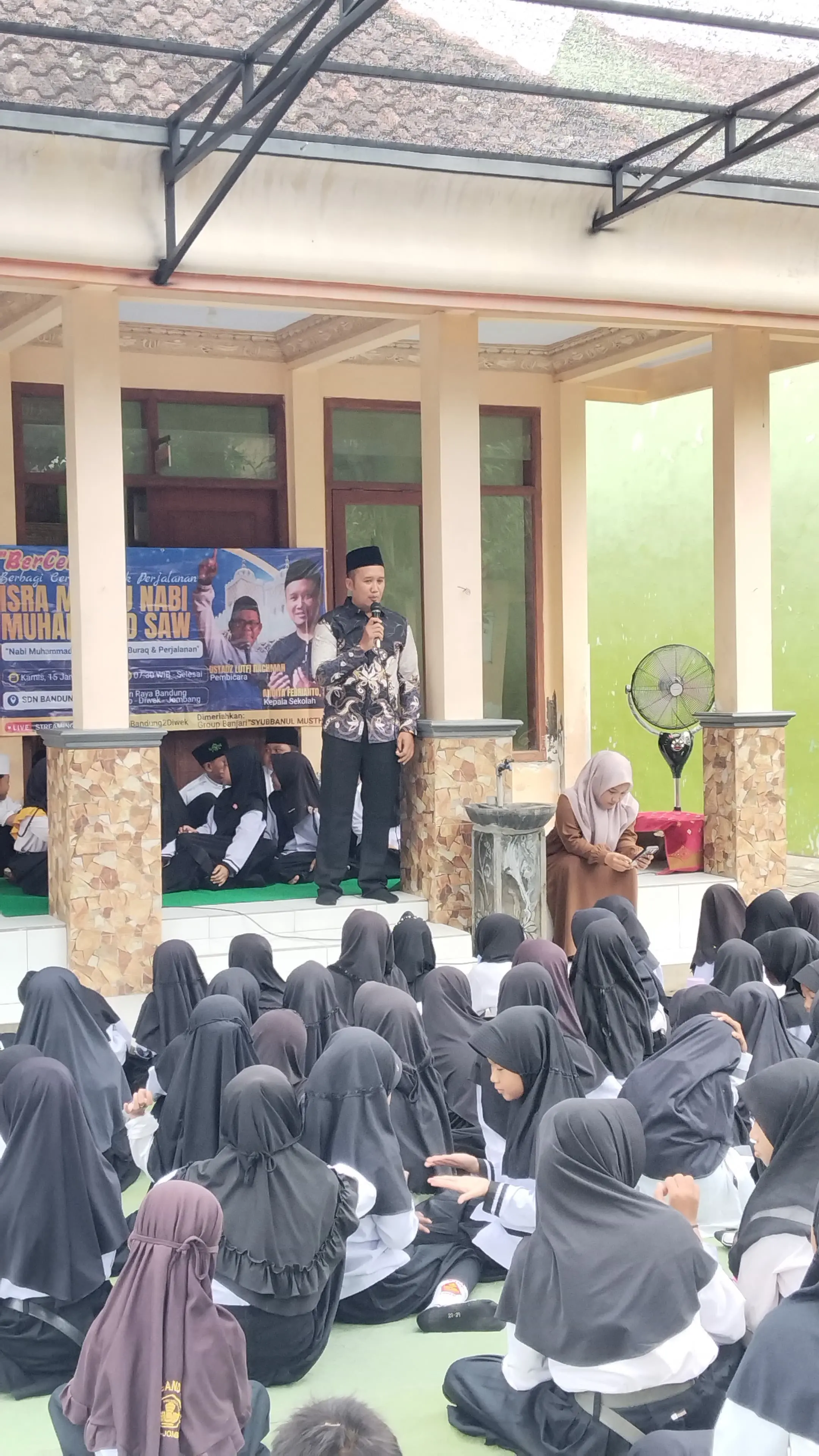 Peringatan Isra Miraj Dikemas Tabligh Akbar, Tanamkan Disiplin Shalat pada Siswa
