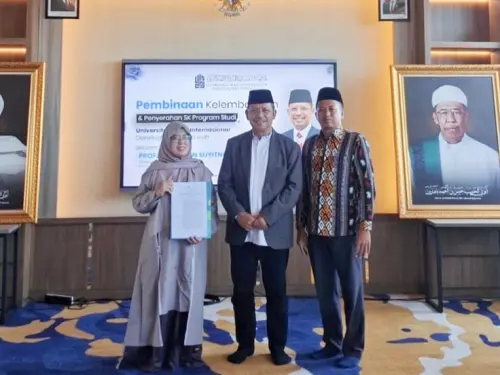 Mantap Melangkah Jadi Universitas, IAI-UW Jombang Resmi Terima  SK Prodi Baru Tadris Ilmu Pengetahuan Alam