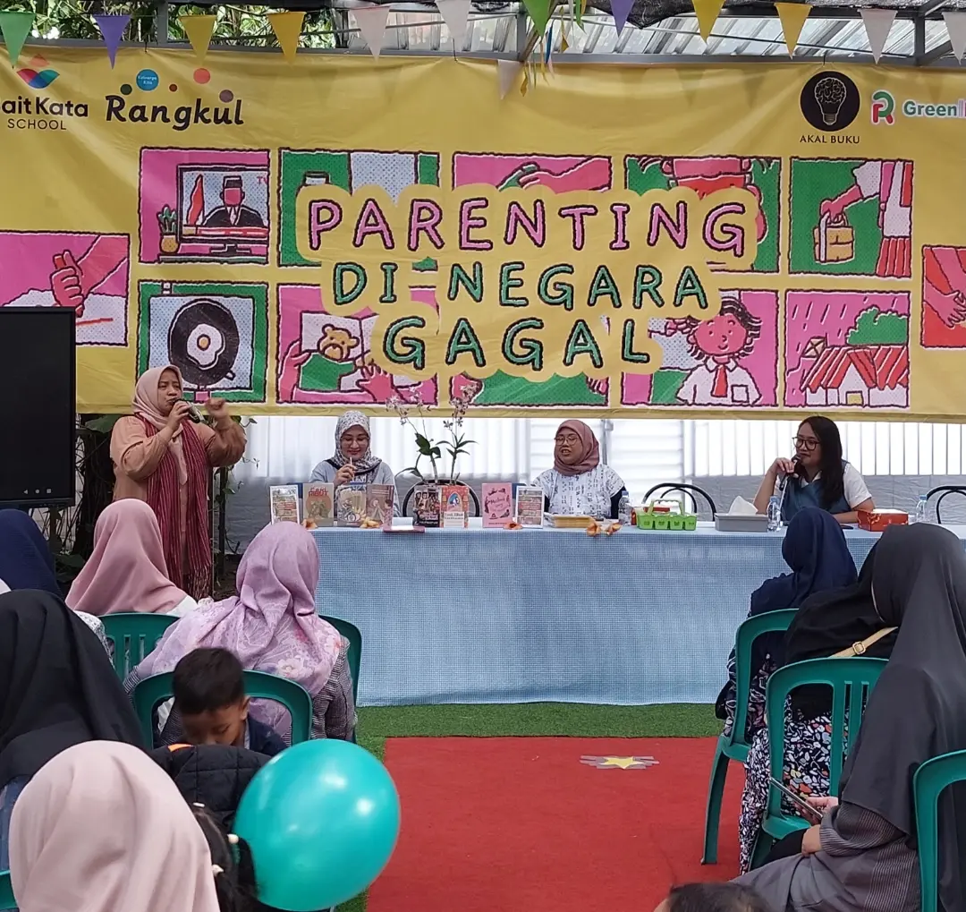 Bedah Buku di Jombang, Kalis Mardiasih Bahas Tantangan Parenting Masa Kini