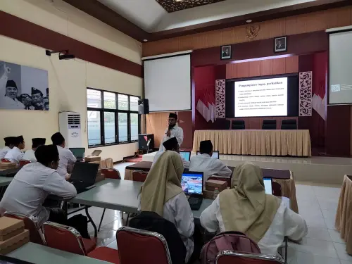Workshop Literasi, Guru PAI Kota Blitar Siap Terbitkan Buku