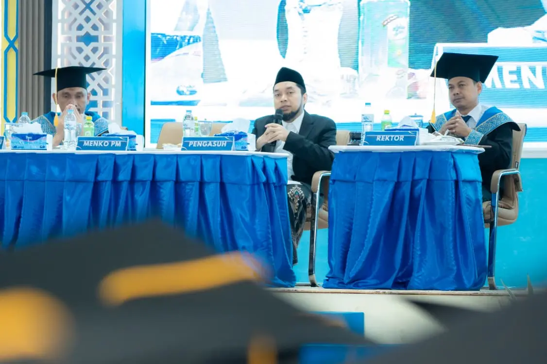 Wisuda ke-35 UNIB, KHR. Achmad Azaim Ibrahimy Titip Pesan: Jangan Tinggalkan Tawassul Batin