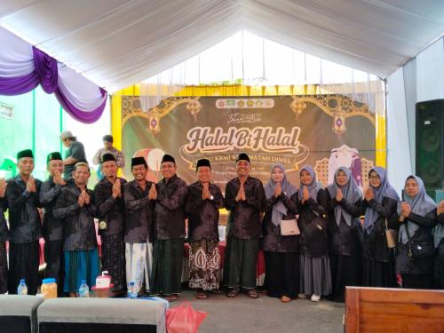 Halal bi Halal Perkuat Sinergi Antar Guru MI Se-Kecamatan Diwek