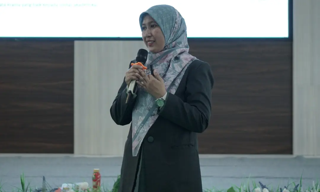 Satu-satunya Perempuan di Jajaran Rektorat, Dr. Wafi Ali Hajjaj Ingatkan Mahasiswa At-Taqwa: IPK Bukan Segalanya