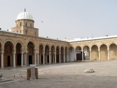 Madrasah Niẓāmiyyah, antara Baghdad dan Tebuireng
