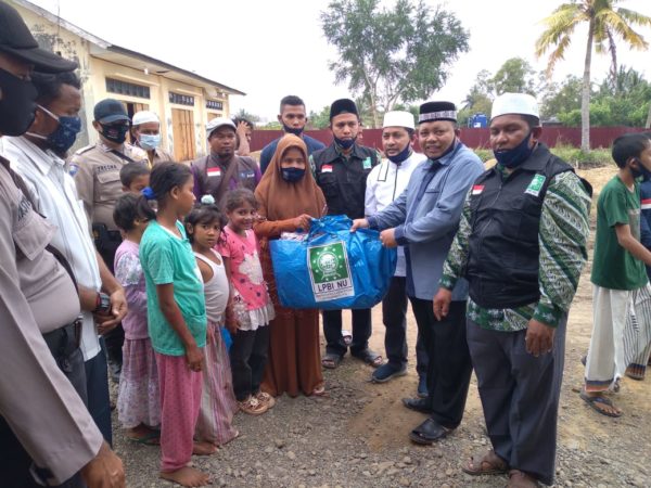 LPBI NU bersama PWNU Aceh dan PCNU Kota Lhokseumawe Bantu Pengungsi Rohingya