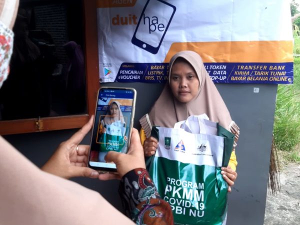 LPBI NU Distribusikan Bantuan Paket Bahan Pokok Makanan Secara Digital & Non Tunai di Tiga Provinsi