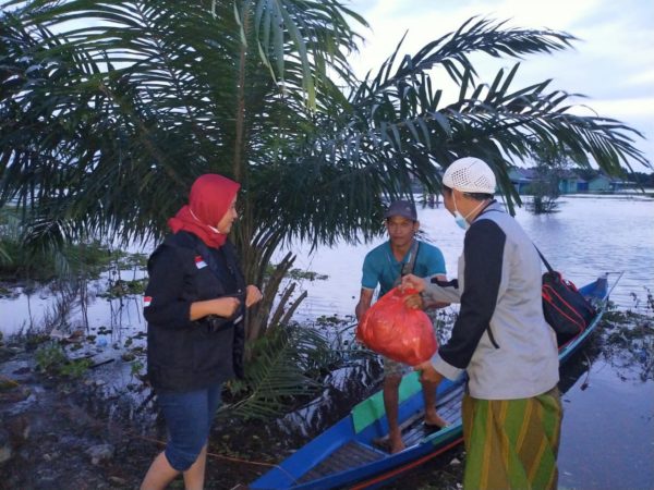 LPBI NU Distribusikan Bantuan di 5 Daerah Terdampak Banjir di Kalimantan Selatan