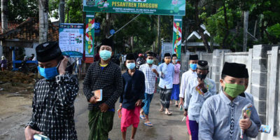 Hari Santri, Dokter Santri dan Tantangan Menyambut Serangan Covid Gelombang Ke-3 bagi Dunia Pesantren Kita