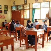 Refleksi Hari Guru: Urgensi Guru mendidik dengan hati pasca daring pandemi  