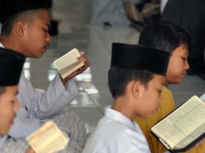 Peran Pesantren dalam Pendidikan Akhlak pada Anak di Indonesia