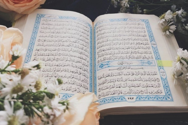 Meninggal Dunia Saat Membaca Al-Qur'an
