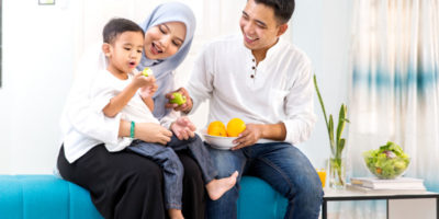 Pengasuhan Anak Perspektif Fiqh Parenting