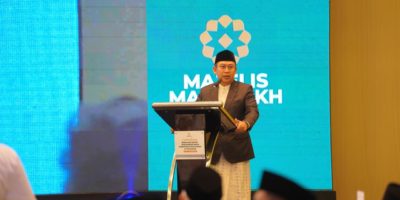 KH. Abdul Ghoffar Rozin: Pemimpin Yang Matang