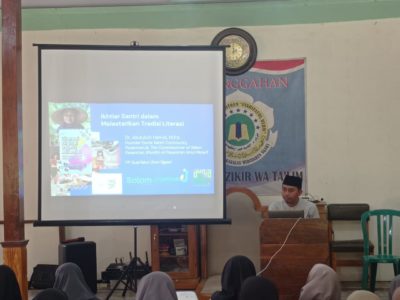 ”Ikhtiar Melestarikan Tradisi Literasi Digital Santri, Santri Lebih Bijak dan Selektif” Program Mengundang Tokoh MISAKA 6 Tahun Katerban Ngawi