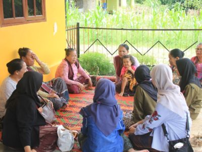 Adakan Edukasi Wisata Halal di Danau Toba, Mahasiswa Universitas Indonesia dan Perangkat Desa Tomok Bersatu Majukan Perekonomian Lokal